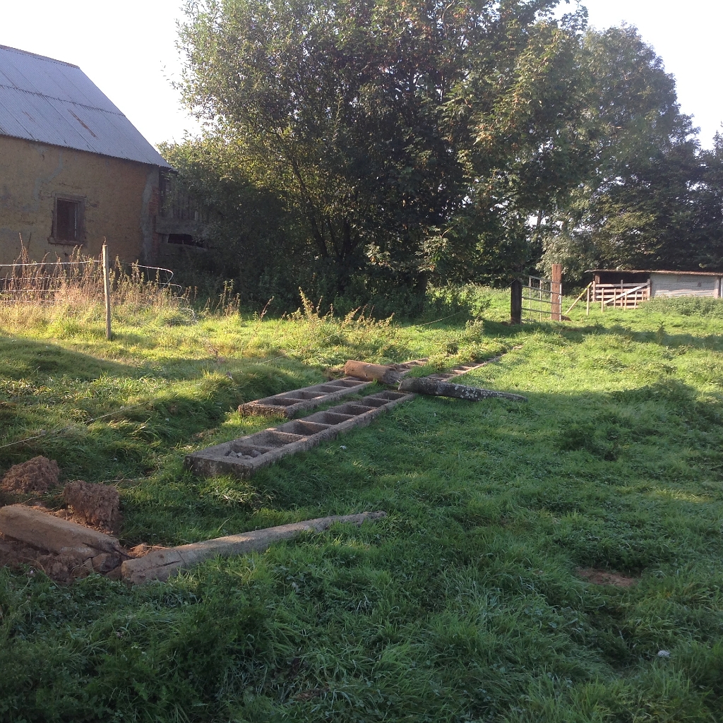 20140916 LE BOSQUET FENCING & POND WORKS 17.jpg
